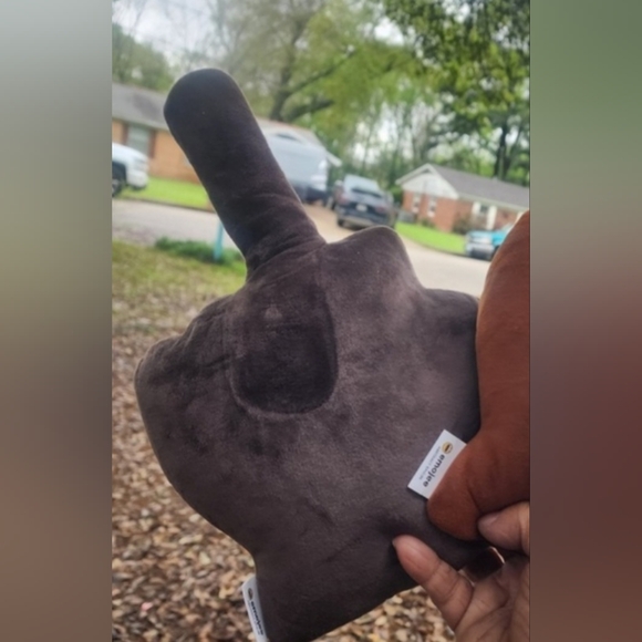 1 Middle Finger Emoji Plush - Emoticon pillow -Only Dark Brown left - Picture 1 of 3